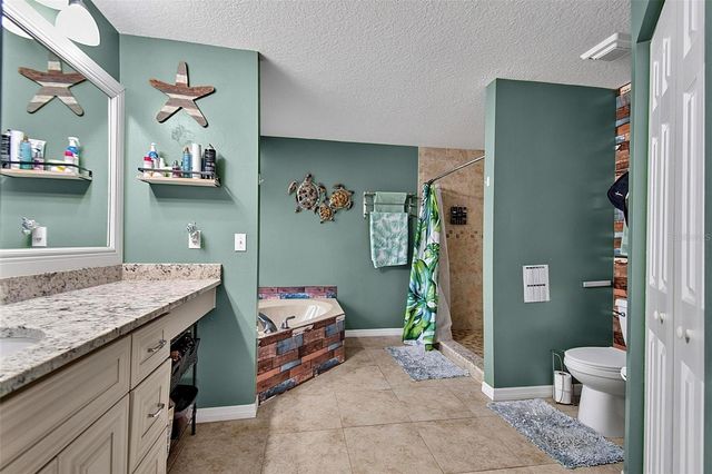 10 LARKSPUR WAY, Palm Coast, FL 32137