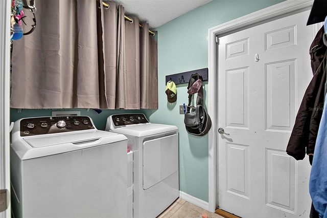 10 LARKSPUR WAY, Palm Coast, FL 32137