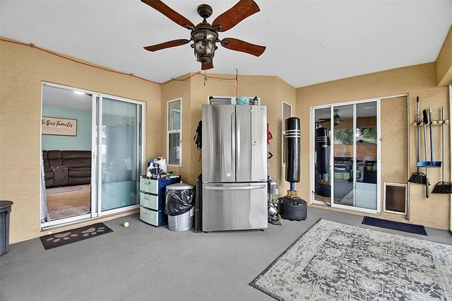 10 LARKSPUR WAY, Palm Coast, FL 32137