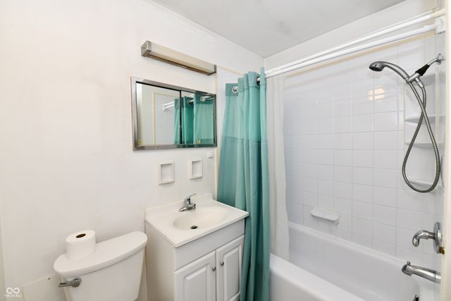 3444 Hermosa Court, Indianapolis, IN 46235