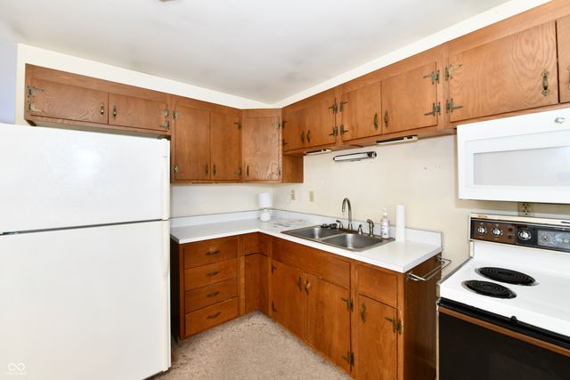 3444 Hermosa Court, Indianapolis, IN 46235