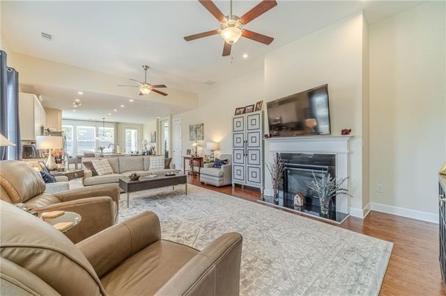 196 Chatuge Drive, Hoschton, GA 30548