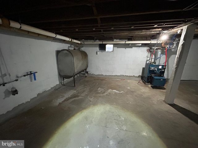 711 E MARKET ST, Mcconnellsburg, PA 17233