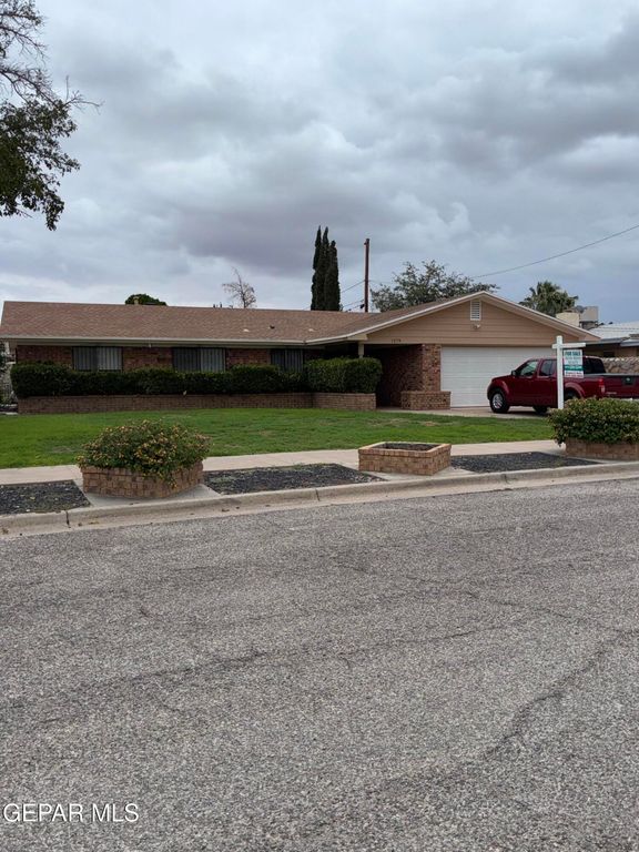 1278 SUNBURST Drive, El Paso, TX 79925