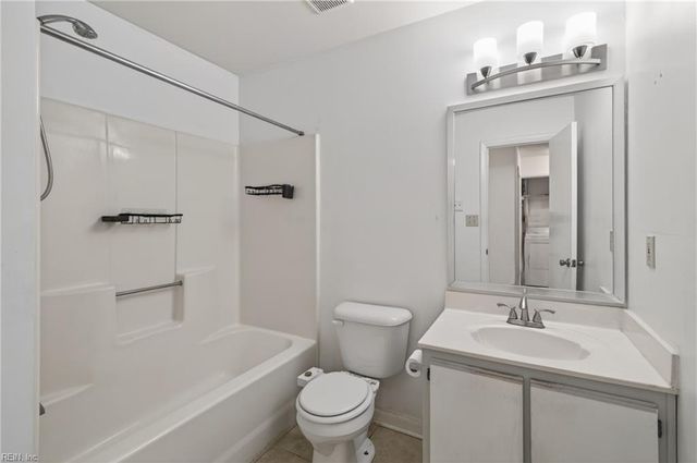 4 Chinaberry PL, Hampton, VA 23666