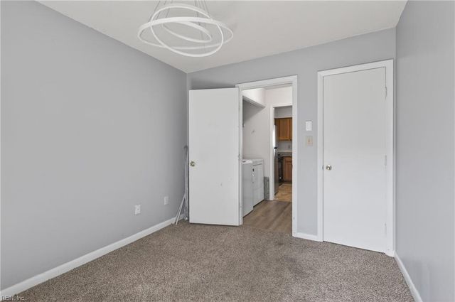 4 Chinaberry PL, Hampton, VA 23666