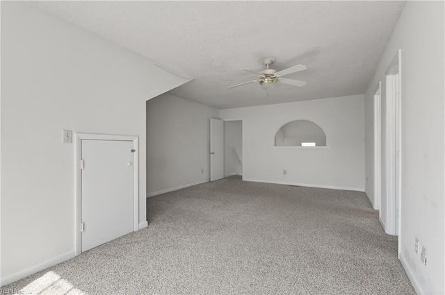 4 Chinaberry PL, Hampton, VA 23666