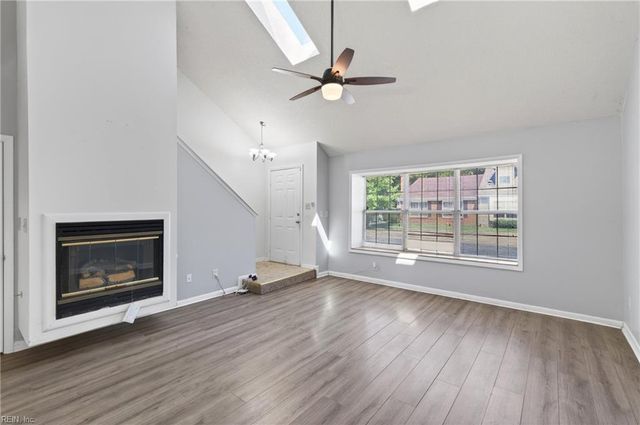 4 Chinaberry PL, Hampton, VA 23666