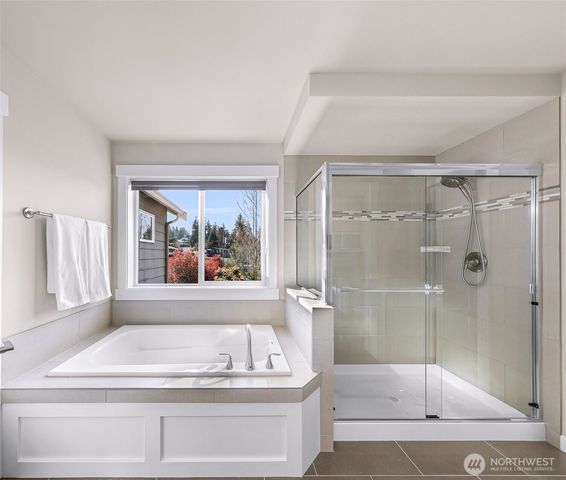 4808 Hunttings Lane, Mukilteo, WA 98275