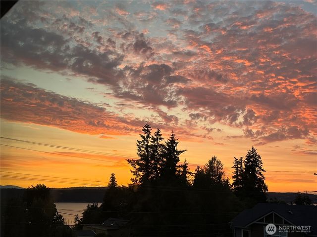 4808 Hunttings Lane, Mukilteo, WA 98275