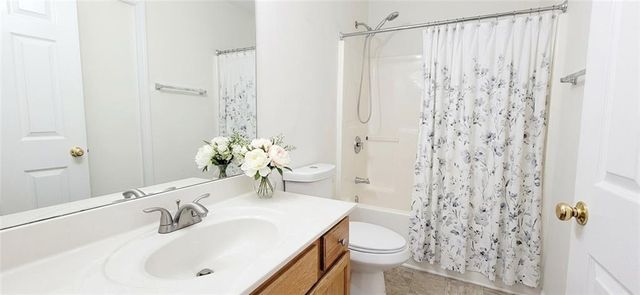 3811 Roxfield Drive, Buford, GA 30518
