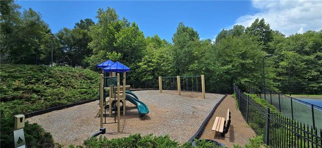 3811 Roxfield Drive, Buford, GA 30518