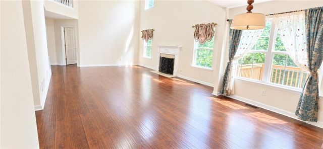3811 Roxfield Drive, Buford, GA 30518