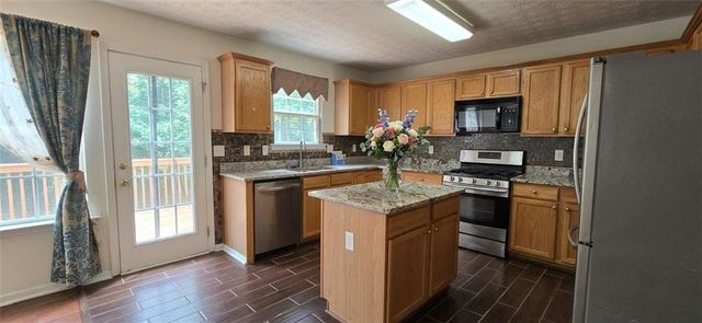 3811 Roxfield Drive, Buford, GA 30518