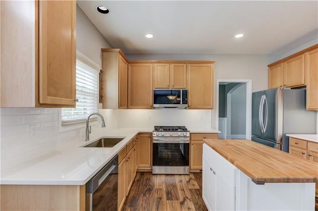 2651 Chandler Grove Court, Buford, GA 30519