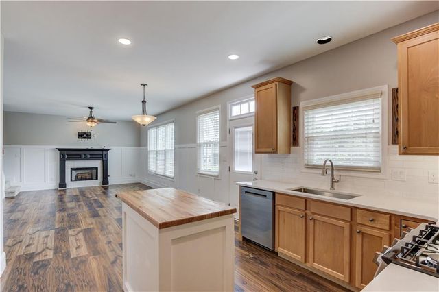 2651 Chandler Grove Court, Buford, GA 30519