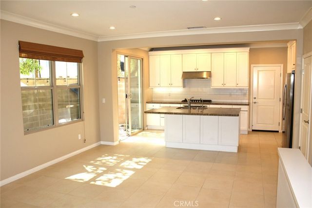 83 Thornhurst, Irvine, CA 92620