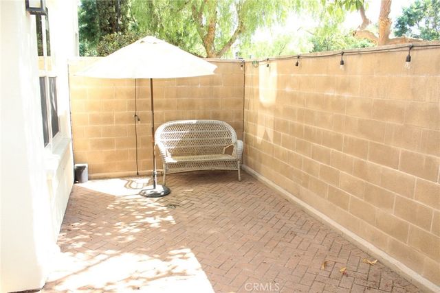 83 Thornhurst, Irvine, CA 92620