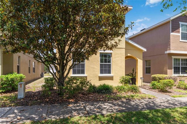 9040 ASPEN HOLLOW PLACE, Riverview, FL 33578