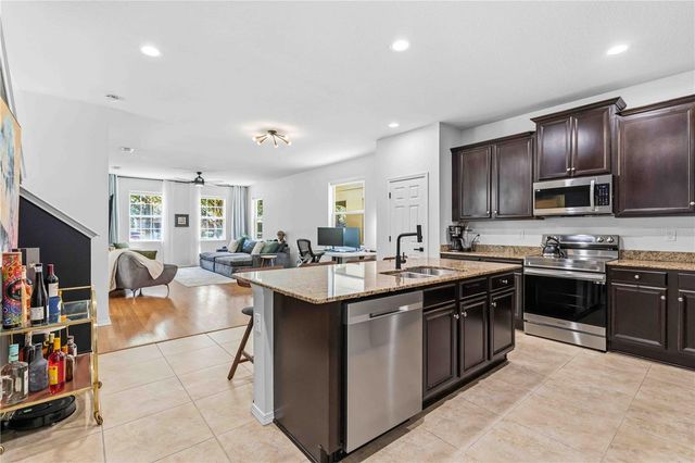 9040 ASPEN HOLLOW PLACE, Riverview, FL 33578