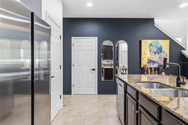 9040 ASPEN HOLLOW PLACE, Riverview, FL 33578