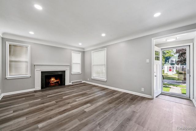 18902 Westmore Street, Livonia, MI 48152