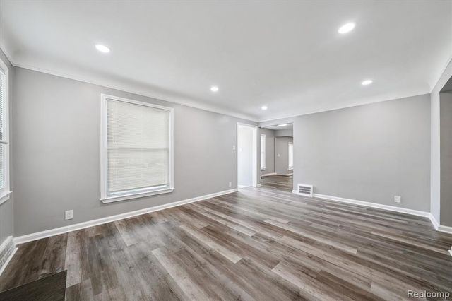 18902 Westmore Street, Livonia, MI 48152