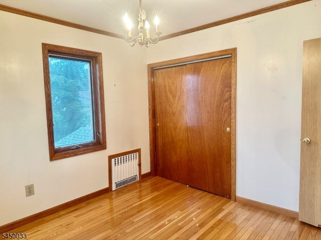 194 Glenwood Rd, Elizabeth City, NJ 07208