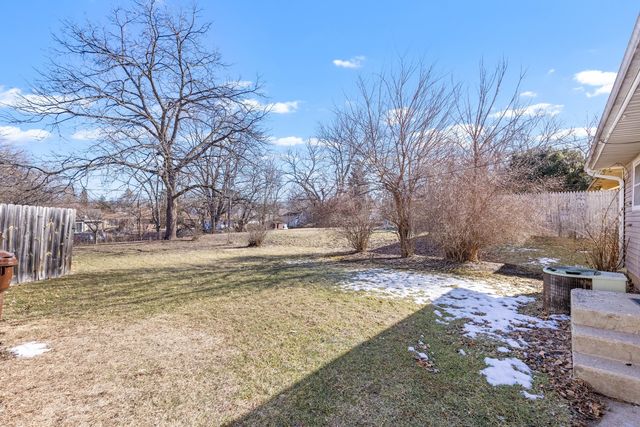 2316 Cornell Drive, Rockford, IL 61108