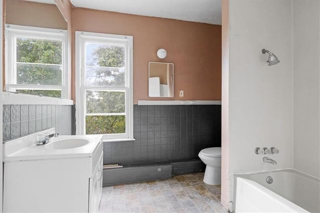 743-745 Tauromee Avenue, Kansas City, KS 66101