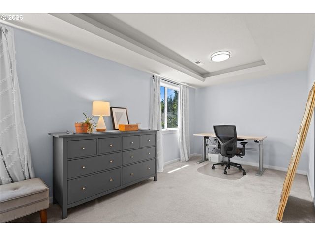 12996 Sw HAZELCREST Way, Portland, OR 97224
