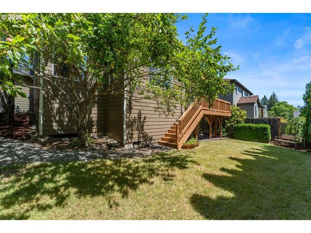 12996 Sw HAZELCREST Way, Portland, OR 97224
