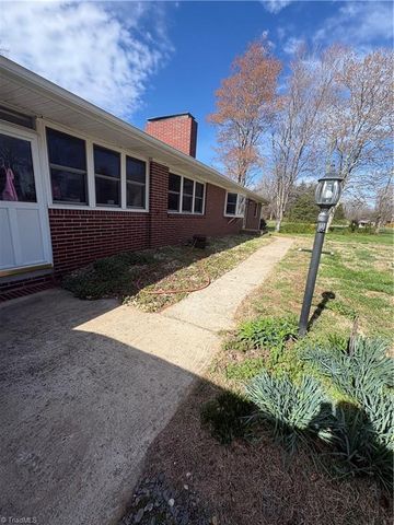 3500 E Old US Highway 421, Yadkinville, NC 27055