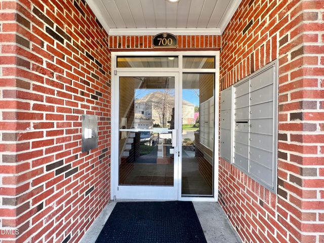 714 Providence Glen Drive, Chapel Hill, NC 27514