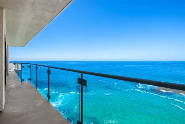 31561 Table Rock Drive 411, Laguna Beach, CA 92651