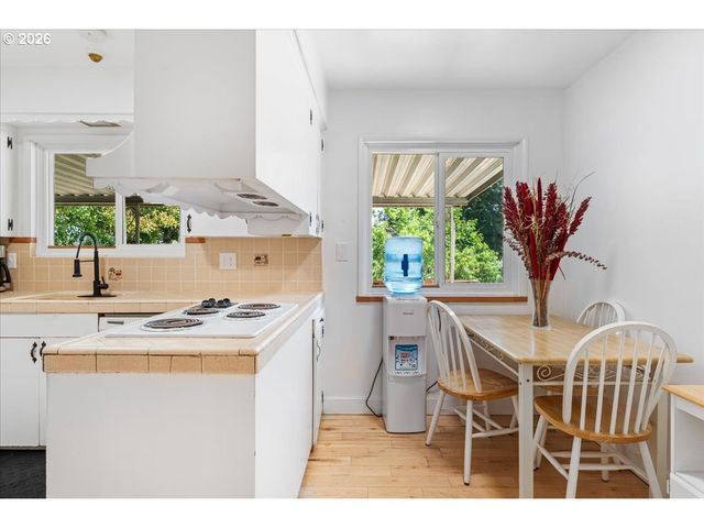 7120 Ne 22ND Ave, Portland, OR 97211