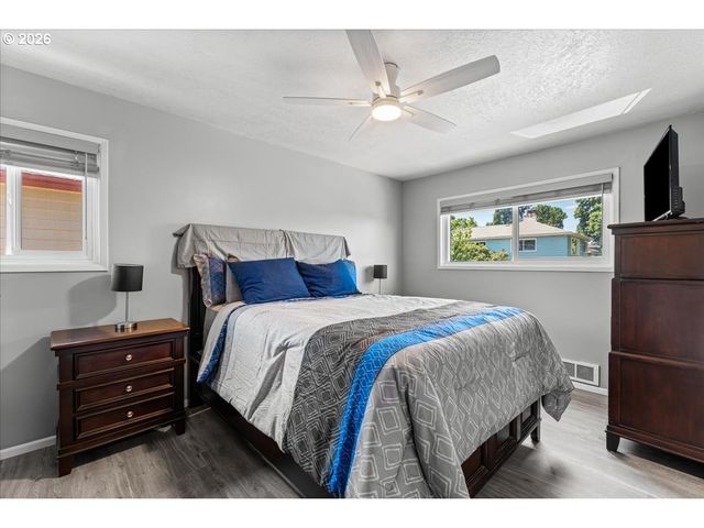 7120 Ne 22ND Ave, Portland, OR 97211