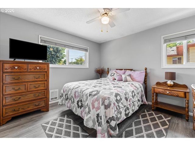 7120 Ne 22ND Ave, Portland, OR 97211
