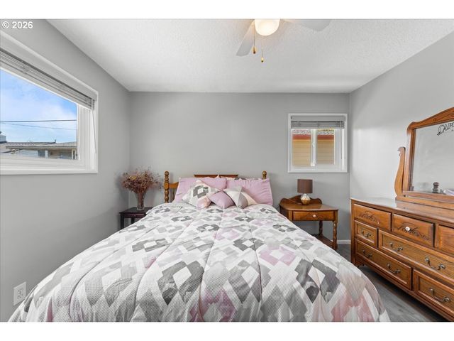 7120 Ne 22ND Ave, Portland, OR 97211