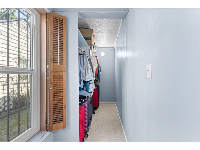 7120 Ne 22ND Ave, Portland, OR 97211