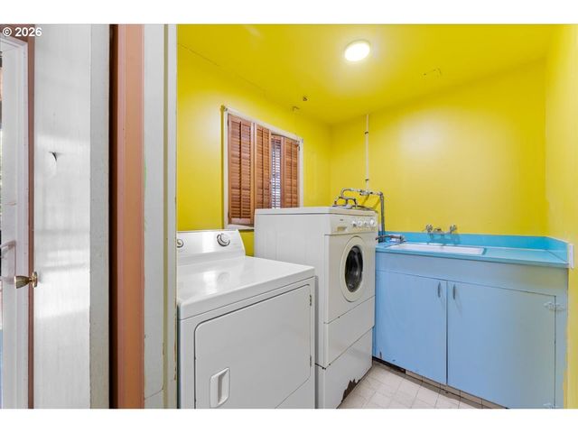 7120 Ne 22ND Ave, Portland, OR 97211
