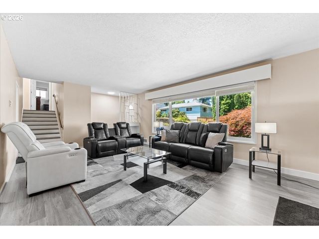 7120 Ne 22ND Ave, Portland, OR 97211