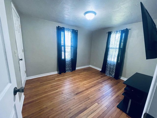1126 TAFT AVENUE, Oshkosh, WI 54902