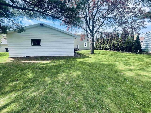 1126 TAFT AVENUE, Oshkosh, WI 54902