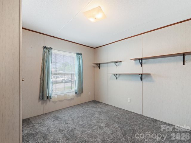 39 Spruce Street, Waynesville, NC 28786