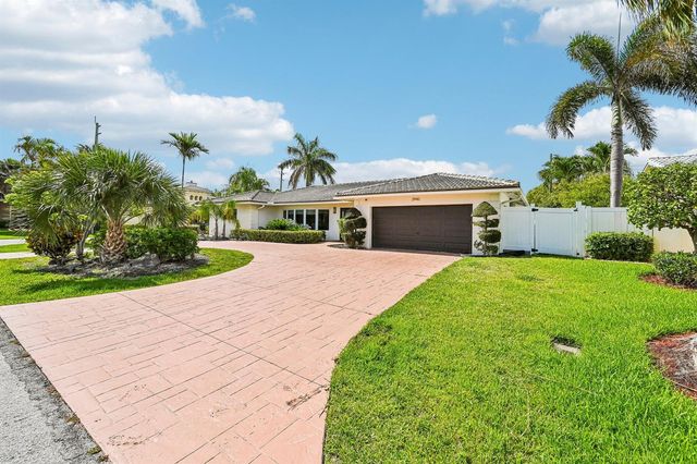 2940 NE 39th Court, Lighthouse Point, FL 33064