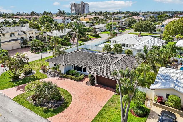 2940 NE 39th Court, Lighthouse Point, FL 33064