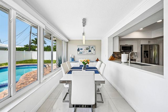 2940 NE 39th Court, Lighthouse Point, FL 33064