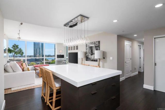 555 Front 1103, San Diego, CA 92101