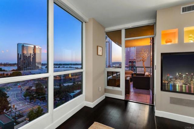 555 Front 1103, San Diego, CA 92101